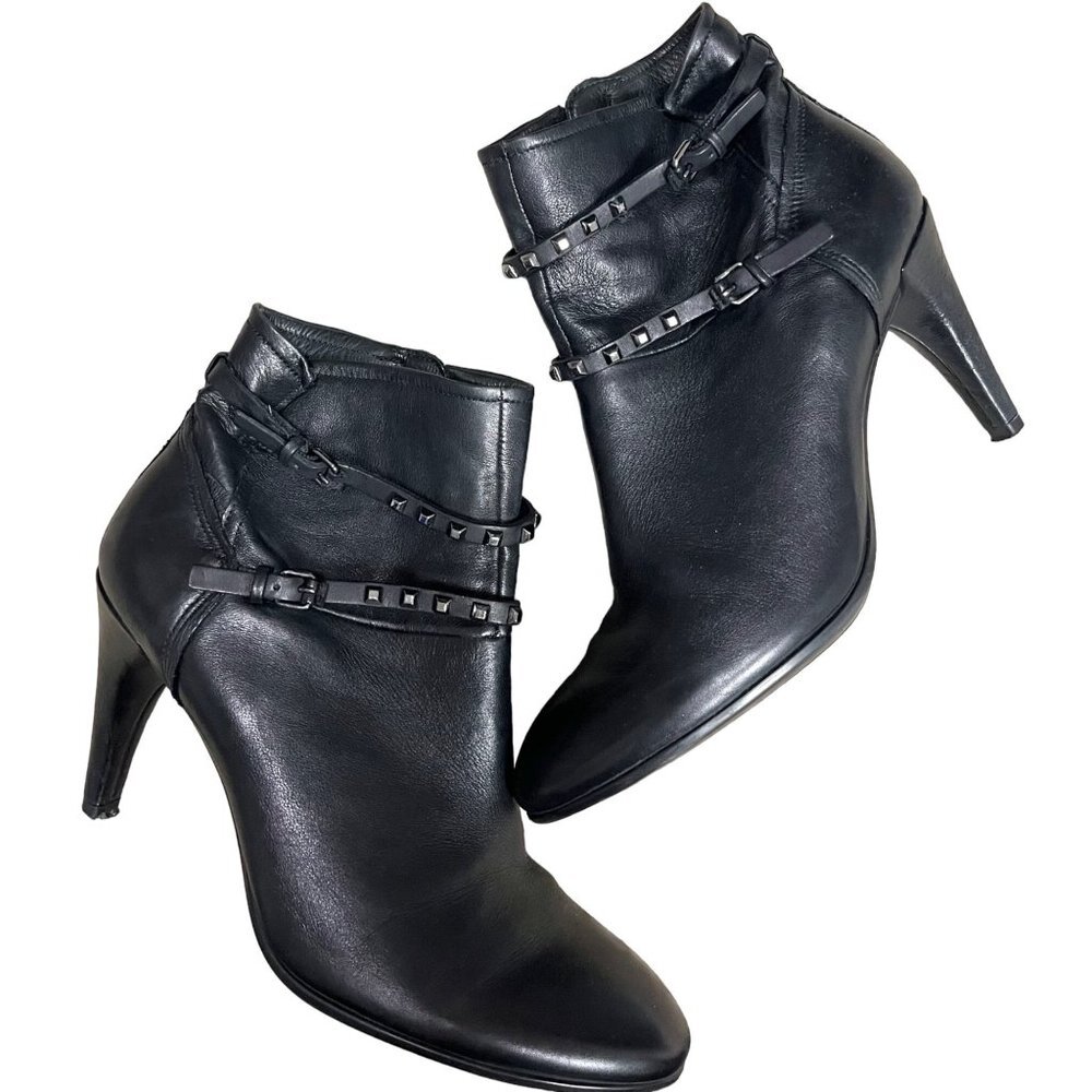 ECCO Women's Shape 75 Sleek Studded Boots black size 9.5 sexy gothic